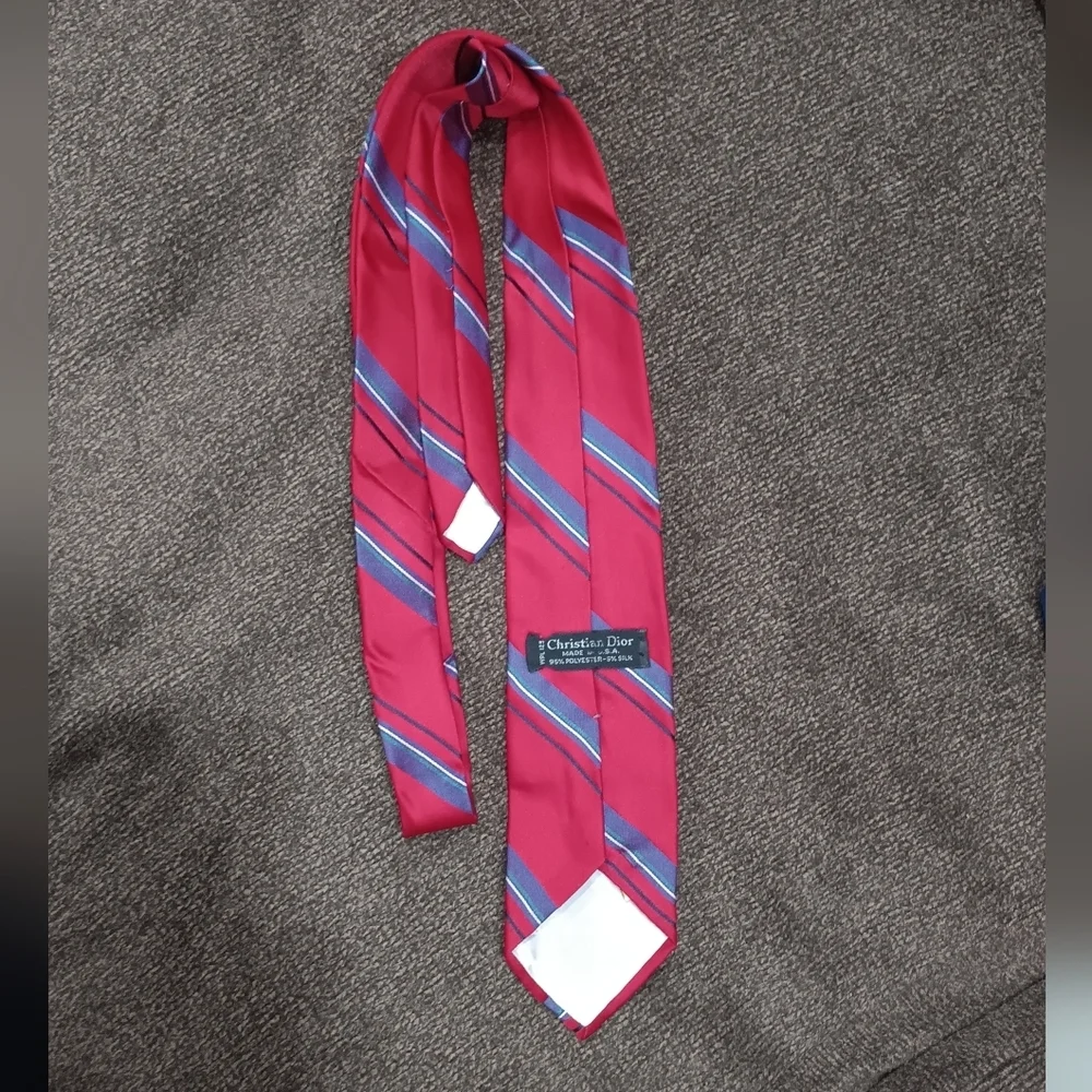 Christian Dior Men's Vintage Diagonal Stripe Silk Blend Necktie Timeless Classic